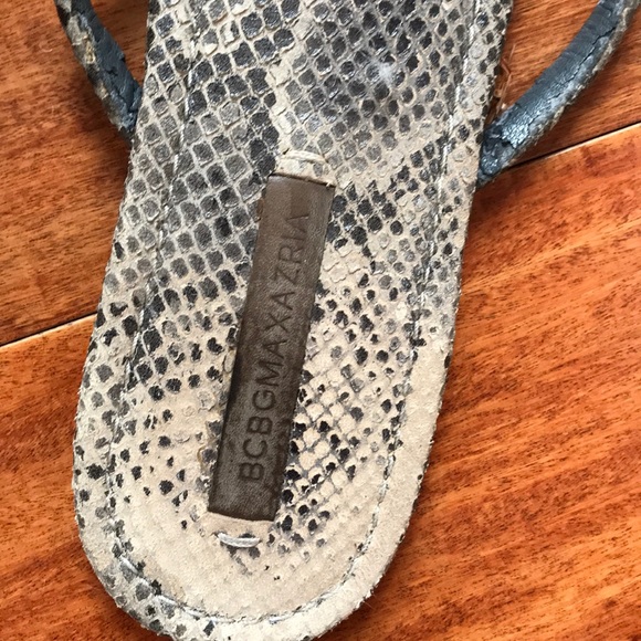 BCBGMAXAZRIA flat sandals - Picture 4 of 6